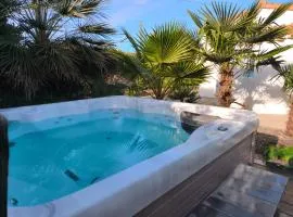 Maison 3 chambres avec Jacuzzi à 400m des plages