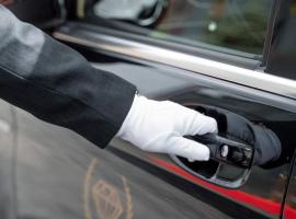 Atlantiis Suites Inn Near Vishwanath Temple BSB, отель в Варанаси