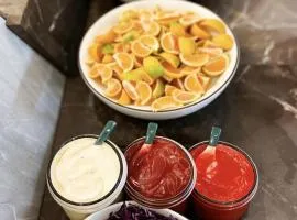 柯凡酒店-About 3 kilometers from the East Gate of Zhangjiajie Forest Park, English service, free recommended travel routes, ticket purchase