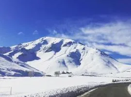The Atlas View and Elegant Villa Marrakech
