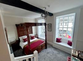 Community Owned Gwesty Owain Glyndwr Hotel, khách sạn ở Corwen