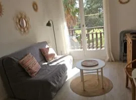 T2, 3 minutes à pied de la mer