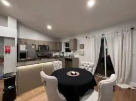 Cozy private room in a house near downtown Columbus OH