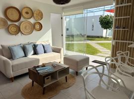 Casa de Playa en Puerto Viejo, Condominio Kalua, Hotel in San Antonio