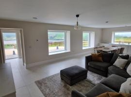 Luxurious bungalow with bay views, hotel 