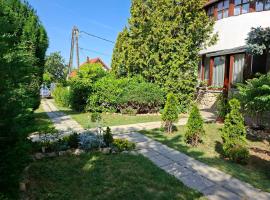 SUNFISH Apartman, hotel in Balatonszárszó