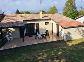 Village Le Chat 233, hotel em Écuras