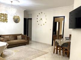 Chic and spacious apartment in Tangier, 2 suites, hotel a Gzennaïa
