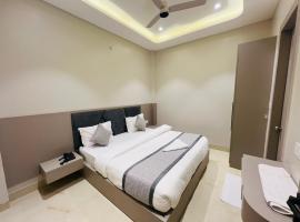 The crystal, hotel Lakhnauban