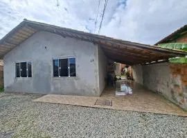 House 10 minutes from the beach