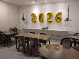 Mangue Oranje Hostel - no bairro do Recife Antigo - Old Town, hotel in Recife