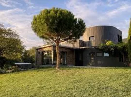 1h10 de Paris, maison de campagne avec piscine chauffée et Jacuzzi