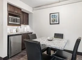 Lift House Lodge, Close to Gondola, Premium Studio Condo