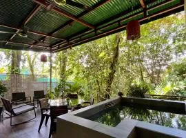 Jungle House with Private Jacuzzi