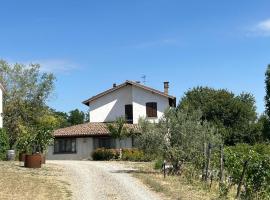 Casa Cardinali B&B Country Home, hotel v destinaci CastellʼArquato