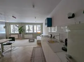 Rakietników vintage condo