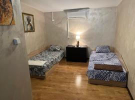 Стая за нощувки Престиж 3, hotel in Pleven