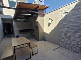 loft climatizado em Timóteo próximo à Aperam, Ipatinga e Coronel Fabriciano, хотел в Timóteo