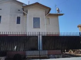 Relajate con tu familia en este alojamiento a pasos del centro de la SERENA