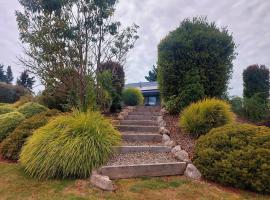 Mapua Hills Hideaway, отель в городе Upper Moutere