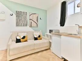 Small air-conditioned studio - Pereire