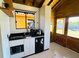 Cabana Raiz & Mar - 01, Hotel in Imbituba