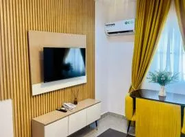 OPULENT OASIS HOTELS AND Apartment