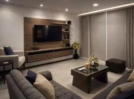 Elegant Chipipe Apartment Walk to the Beach