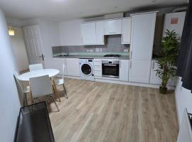 2 bedrooms flat, hotel i Barking