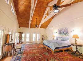 Tranquil 4 bedroom, hotel en Haiku