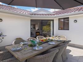 Baie de Salamandre, khách sạn ở Salamander Bay