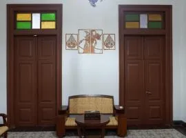 Omah Kuwitan, Traditional Java Home & Hospitality