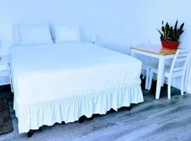 Cozy Twilight Hideaway