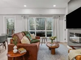 Brand New 3BR Rockies Haven w/ Balcony, Pool & Gym