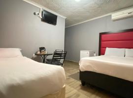 Vhueni Village Lodge, hotel em Thohoyandou