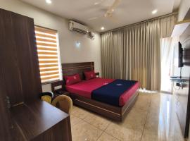 Rising Bliss Retreat Resort Dharwad: Dharwad şehrinde bir otel