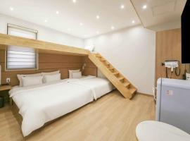 TESt โรงแรมในSŏnsu