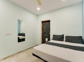 Hotel O SG TRINETRA RESIDENCY, hotel in Bālānagar