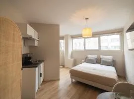 Nice air-conditioned studio, close to Paris