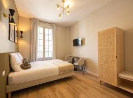 Stylish & Cozy Air-Conditioned Studio