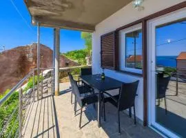 Apartments with A - C in Crikvenica 53905