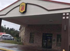 Super 8 by Wyndham Pascagoula, hotel i Moss Point
