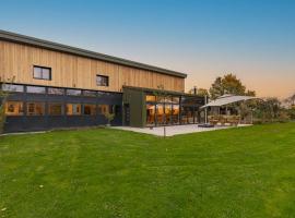 Dragons Barn with Hot Tub, hotel i Great Malvern