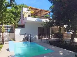 Designer Villa "Sunset Hills" with Pool