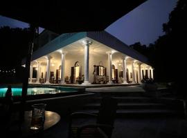 Udugama Walawwa, hotell med boblebad i Matale