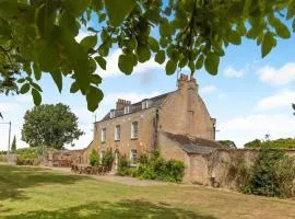 9 Bed in Three Holes oc-l31856