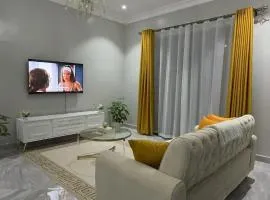 Chic Urban Retreat Near Kololo and major malls