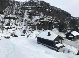 Private Cottage in Sirdal with ski in ski out, vila v mestu Sinnes