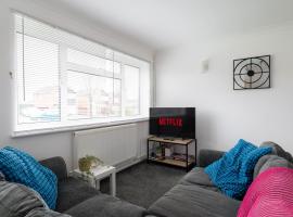 3 Bed House Near Town Centre Free Parking & Fast Wi-Fi, hotel in Leighton Buzzard