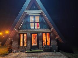 Red Brick Guest House, hotel in Borkovići